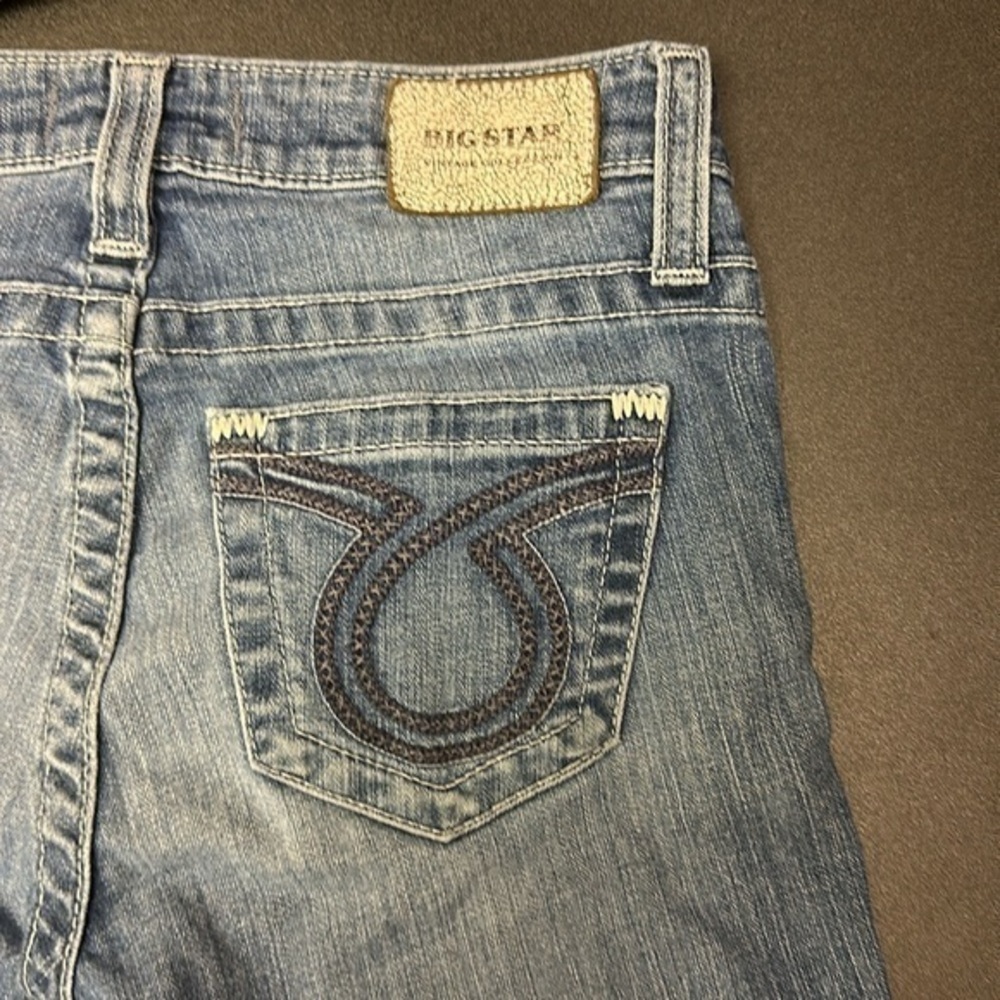 439.  Big star Alex skinny jeans with embroidered pockets size 25